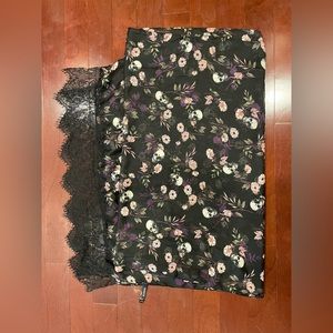 Torrid skulls scarf